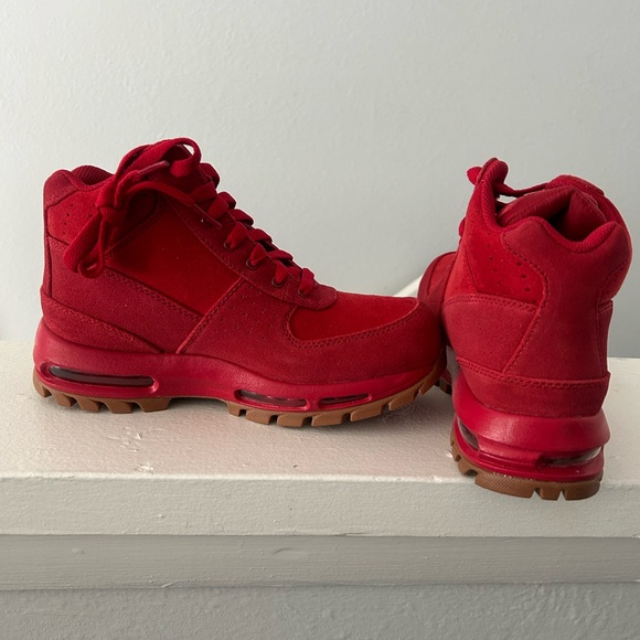Nike Air Max Goadome Red youth size 6 can fit women 7.5-8 - Picture 1 of 3